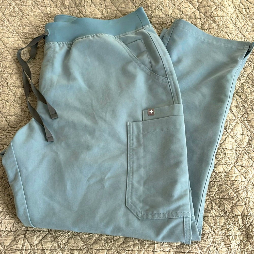 FIGS scrubs Yola Yoga Blue Powder Blue XLP petit high waisted like new